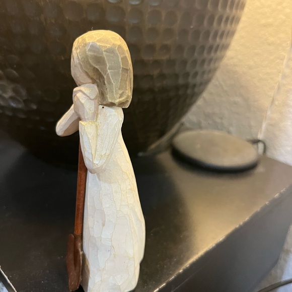 Willow Tree Angel of Garden - Picture 2 of 4